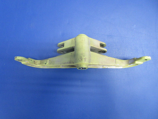 Beech C24R Sierra Aileron Control Arm P/N 169-524020-1 (0524-1854)