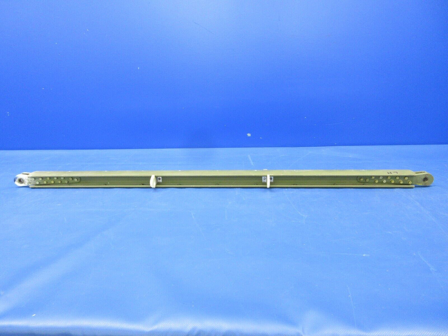 Cessna 337 / P337H Skymaster Wing Strut Assy LH P/N 1421000-17 (0724-2028)