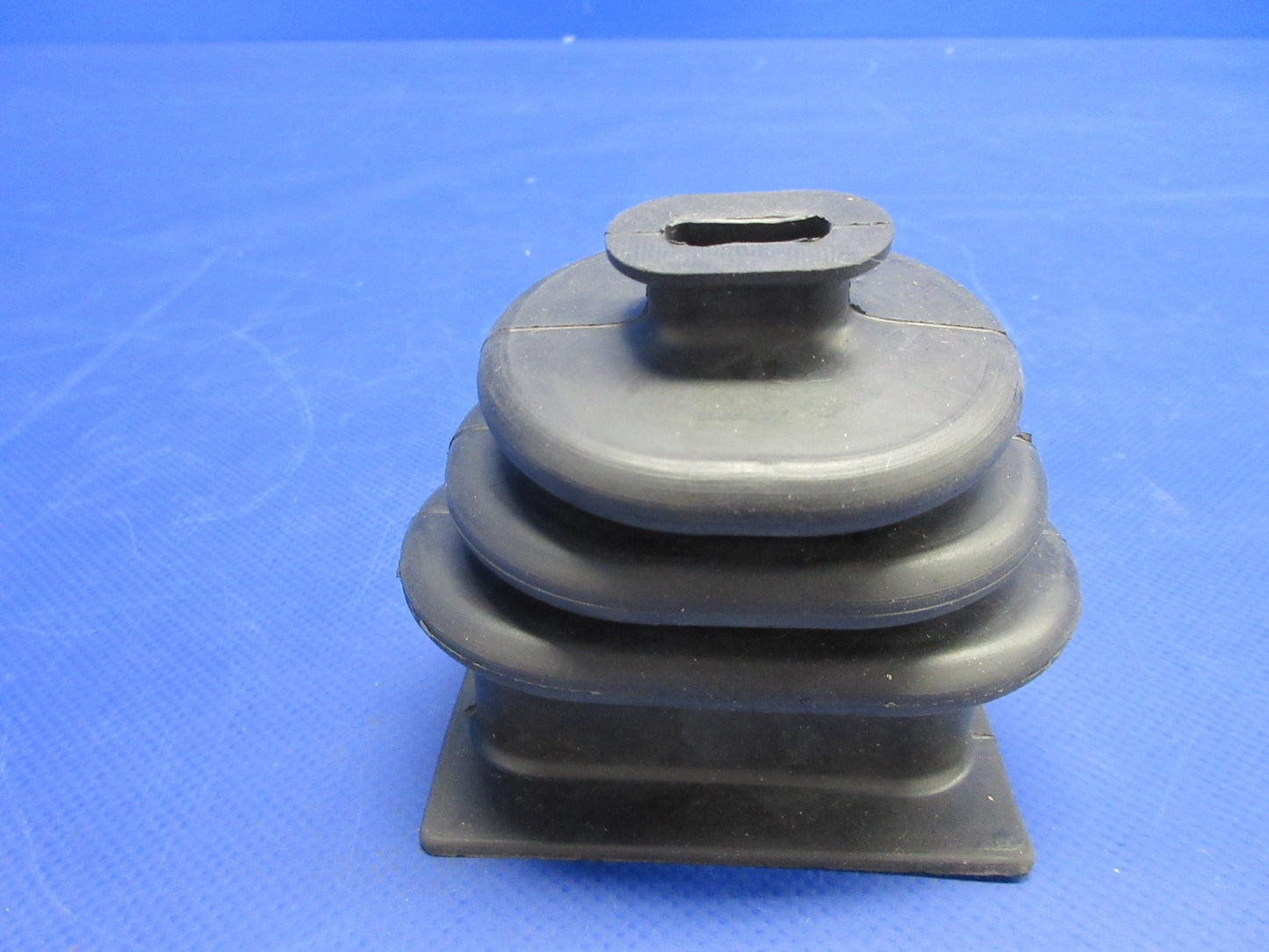 Beech King Air Boot P/N 81-3121-105 NOS (0426-845)1
