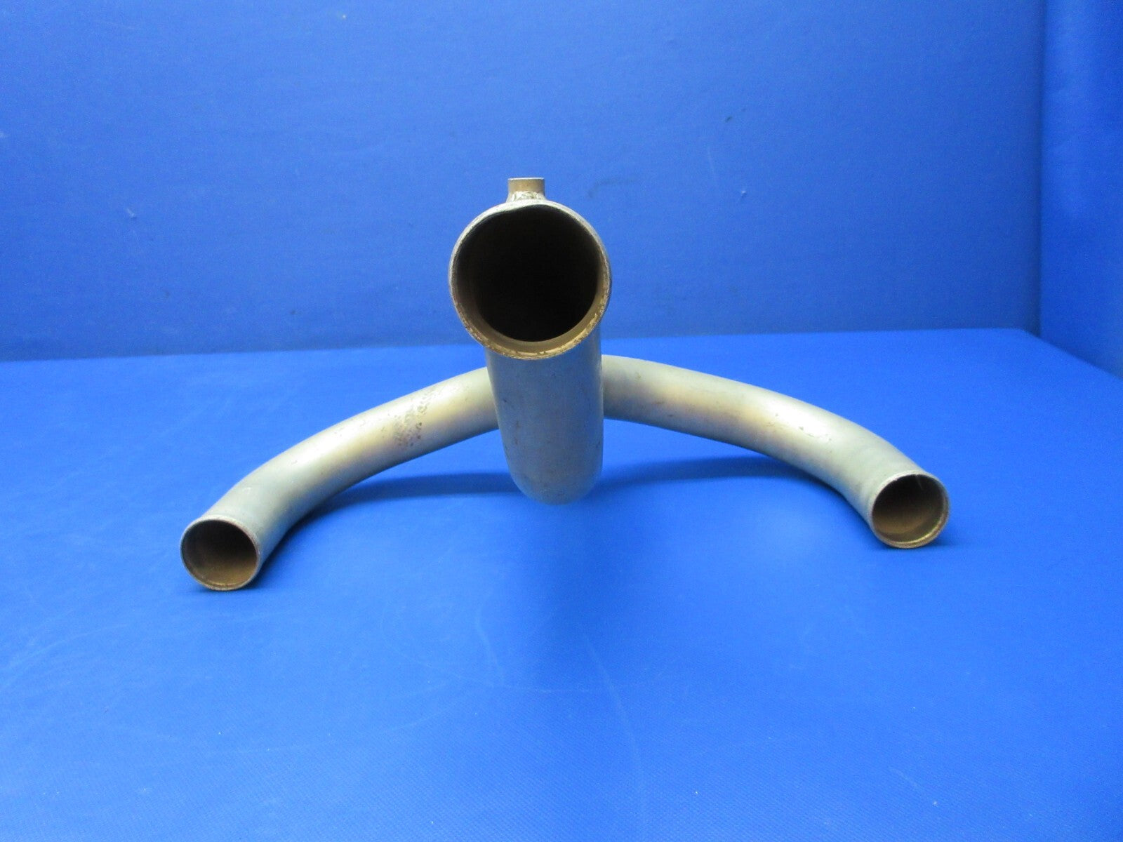 Continental Manifold Riser / Balance Tube P/N 628383 (0124-1496)3