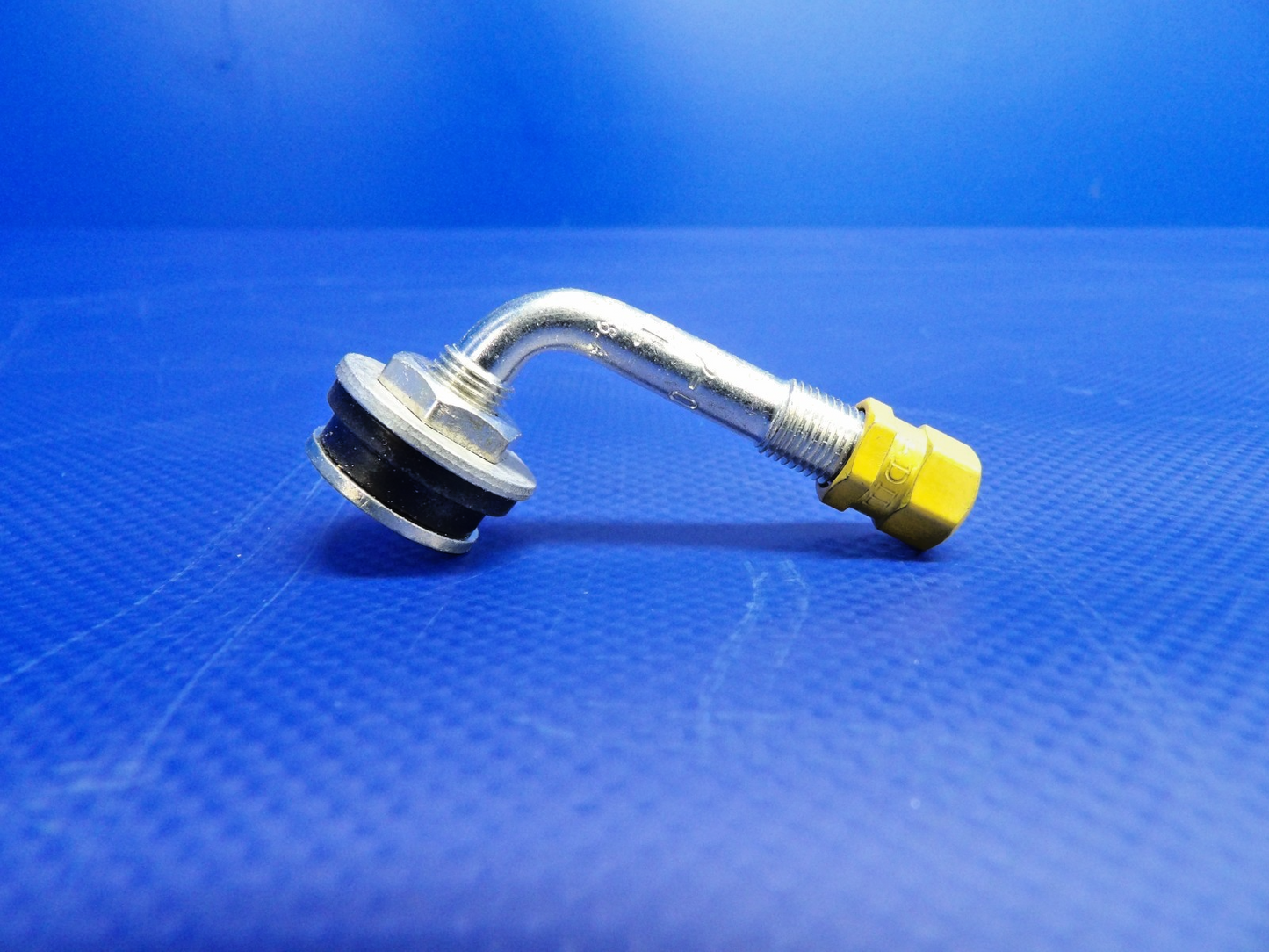 Beech King Air Nose Wheel Valve Stem P/N 50-300010-111 NOS (0426-1267)6