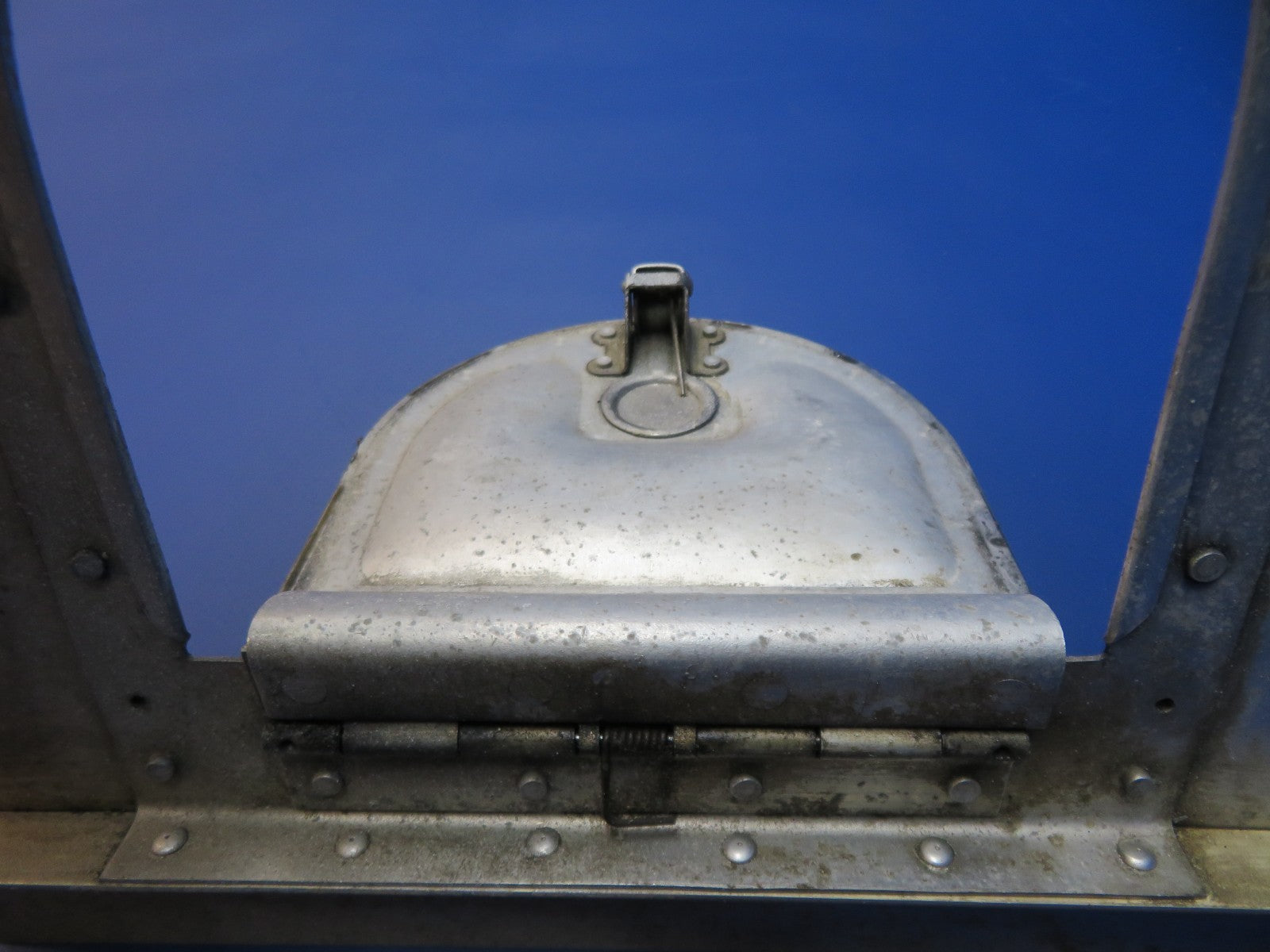 Cessna 182 / 182L Oil Door Top Cowl P/N 1552004-10 (0326-130)4