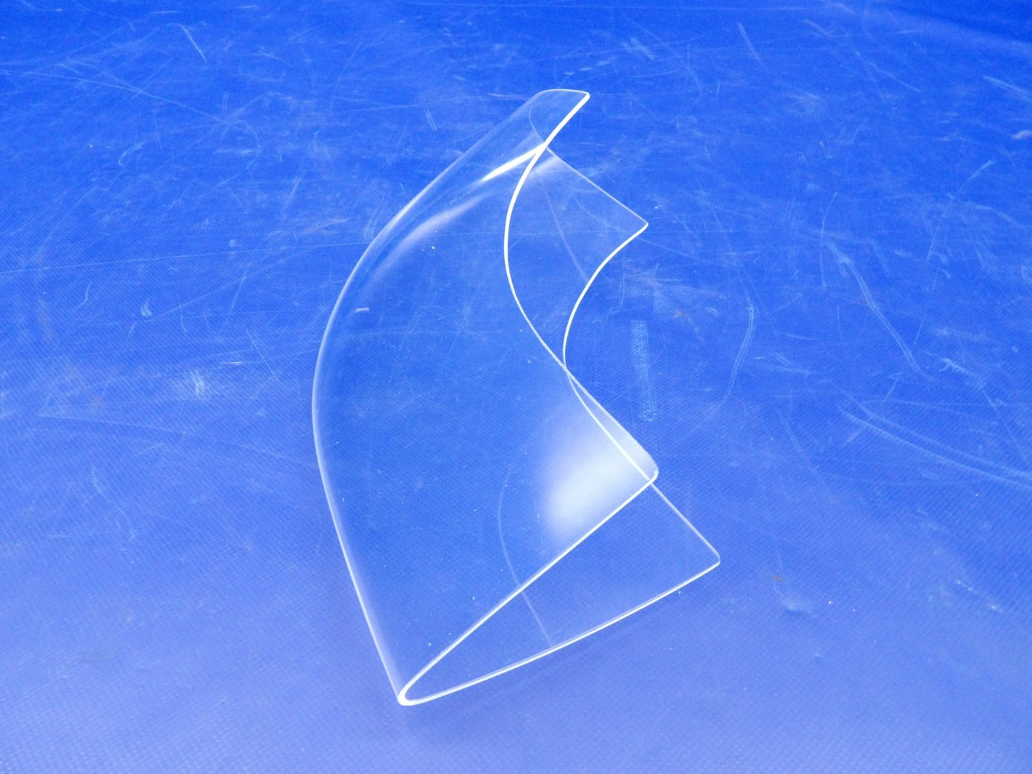 Beech LH Wing Tip Navigation Light Lens w/ 8130 P/N 000-170001-13 NOS (0426-13104