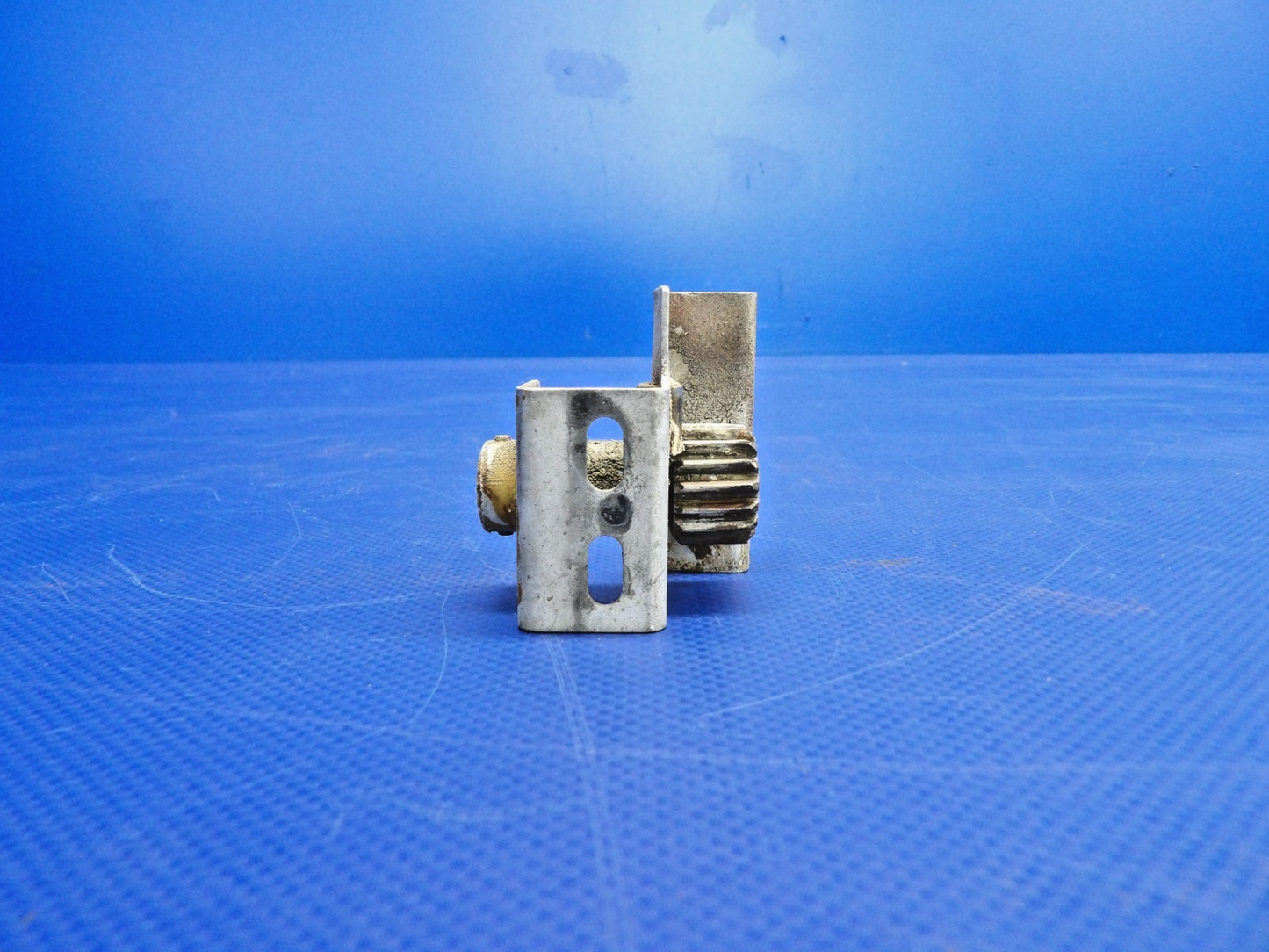 Cessna 172 / 172G RH Door Latch Rotary Clutch P/N 0511262-2 (0326-1201)5