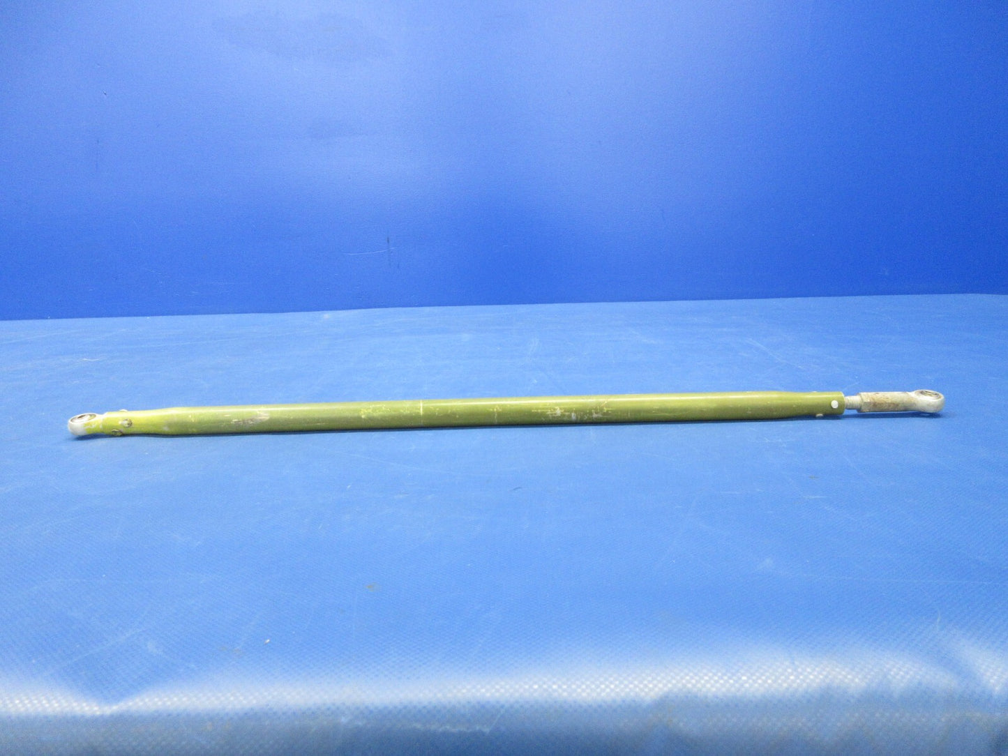 Bell 47J-2 Helicopter Lateral Cyclic Control Tube P/N 47-727-106-19 (1124-2034)5