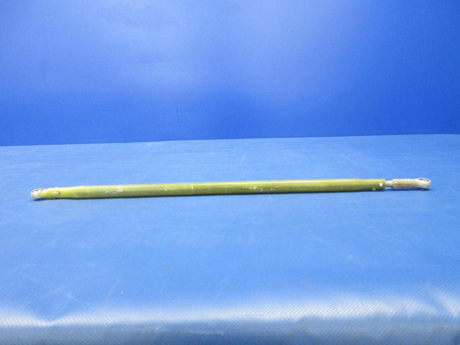 Bell 47J-2 Helicopter Lateral Cyclic Control Tube P/N 47-727-106-19 (1124-2034)5