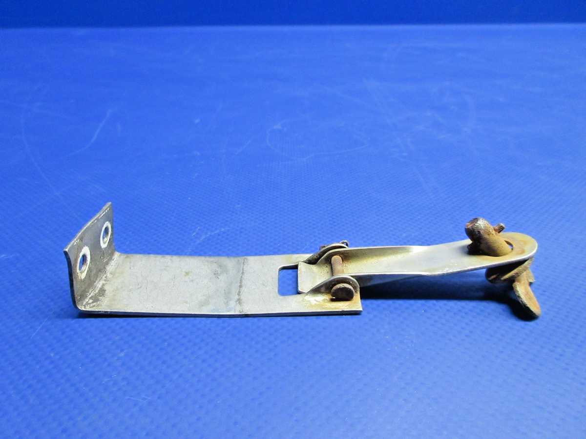 Piper PA-28 Engine Cowl Latch & Fastener P/N 66547-00 (0826-895)2