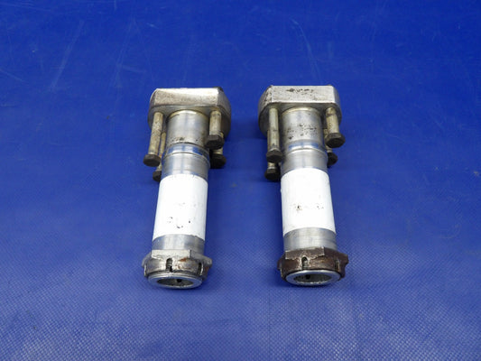 Cessna 172 / 172RG Axle Main Gear P/N 0541124 LOT OF 2 (0826-1249)0