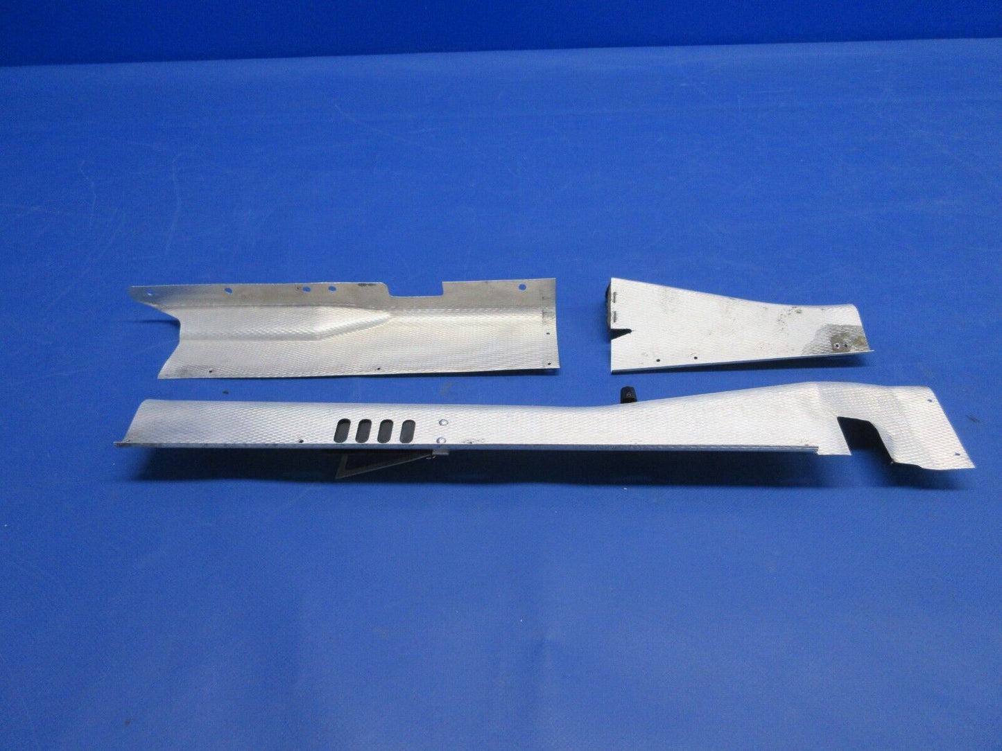 Piper PA-28-181 Archer Cabin Heat Floor Duet Assy LH Side 76219-00 (0624-952)
