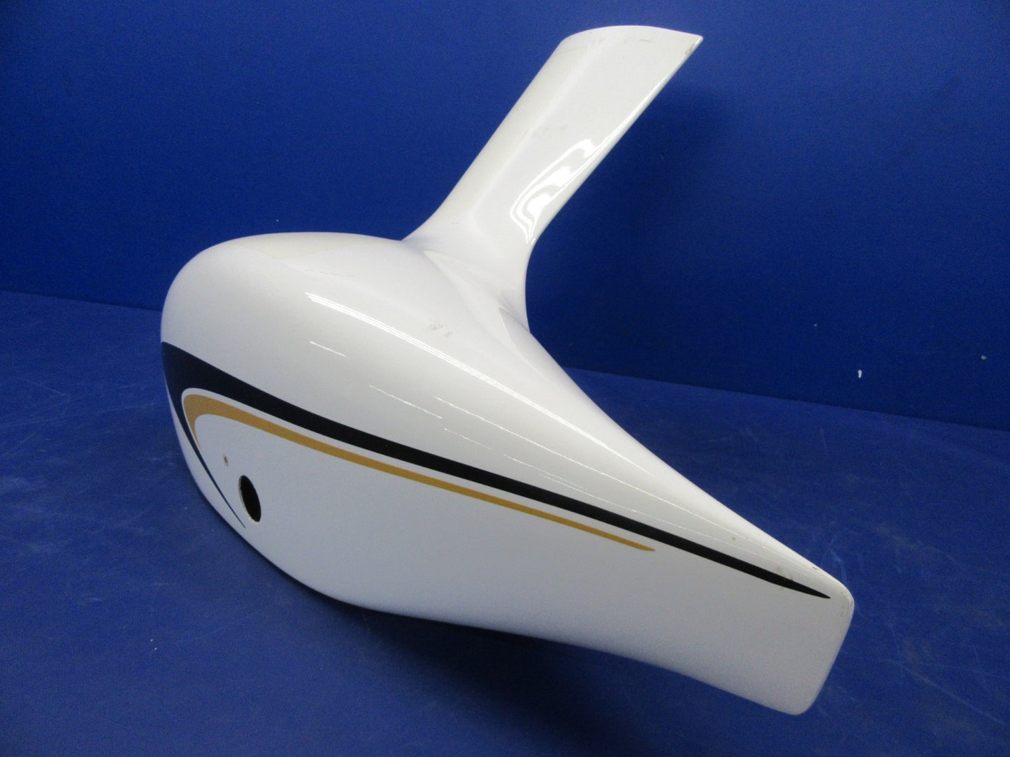 Cirrus SR20 LH Wheel Pant / Fairing P/N 18137-004 (0326-57)1