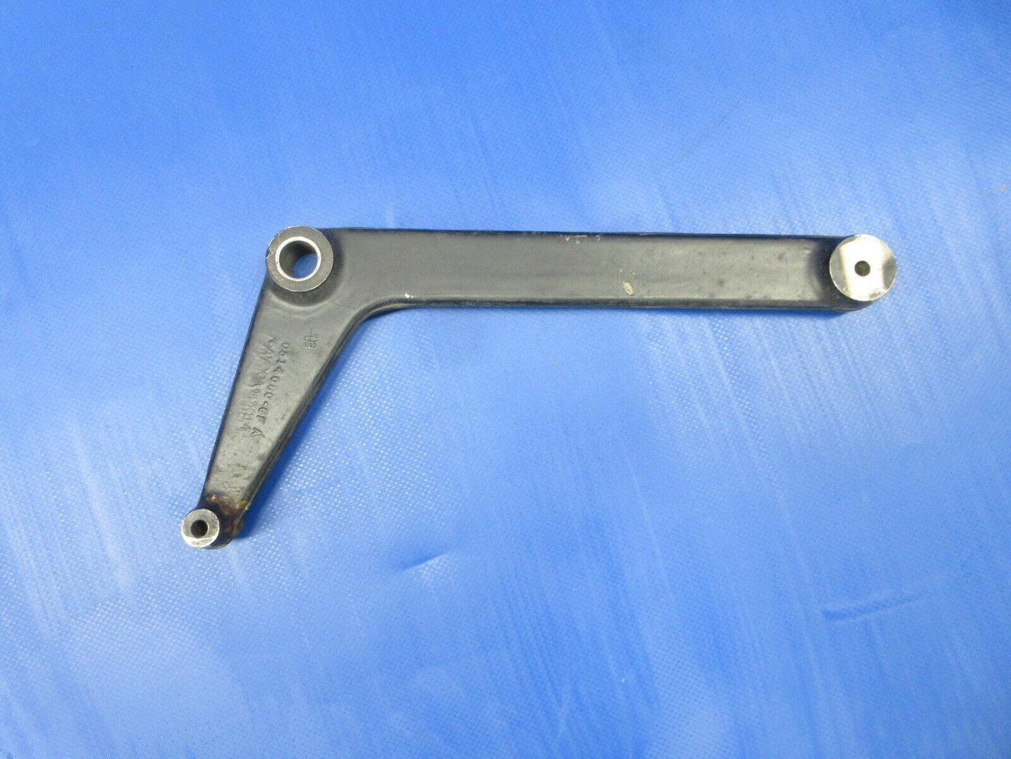 Cessna 210 / 210N Seat Pivot Bracket P/N 0514060-5 (0424-613)