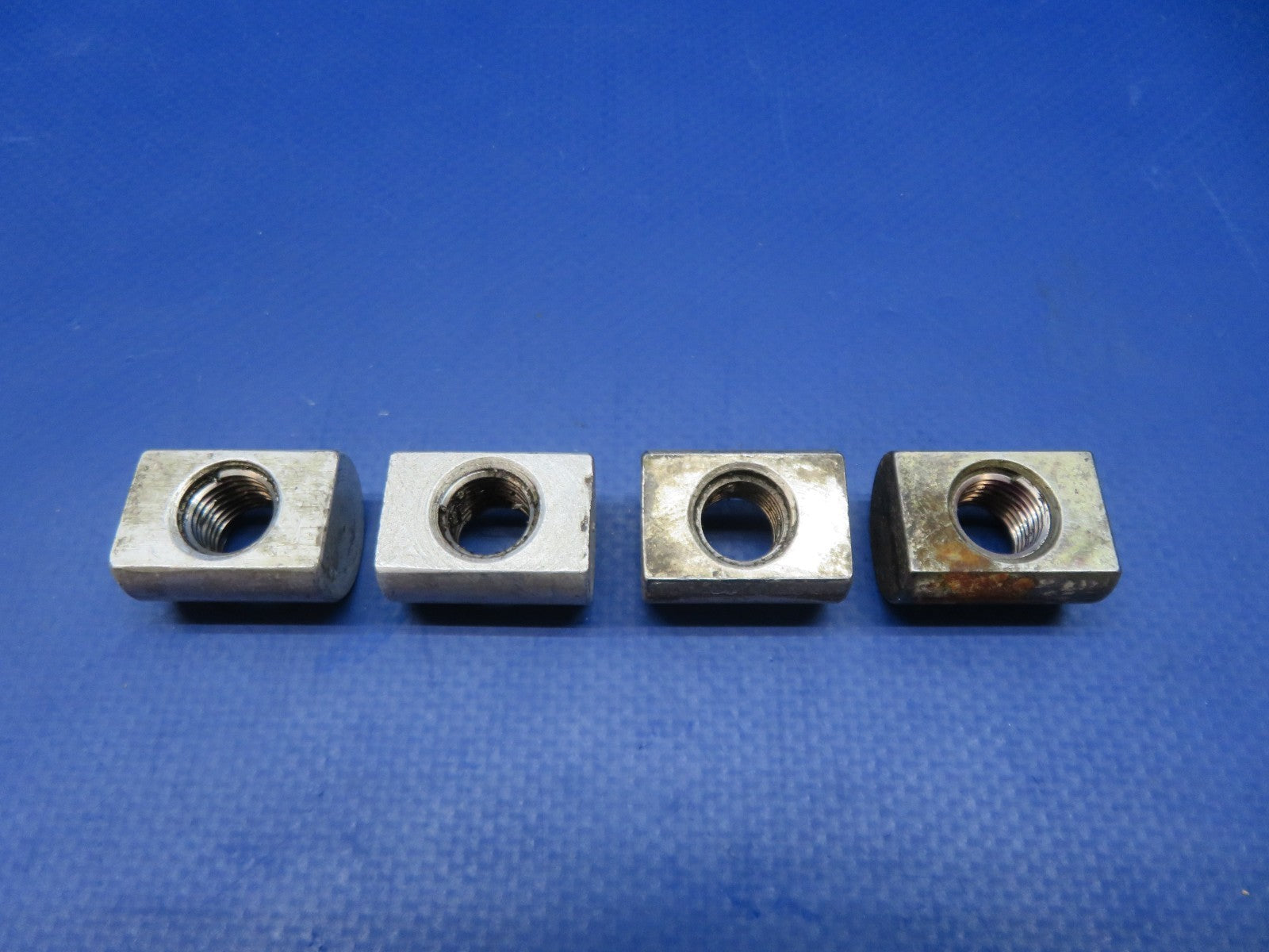 Continental IO-470-U Engine Mount Barrel Nuts P/N 627773 LOT OF 4 (0326-1738)9