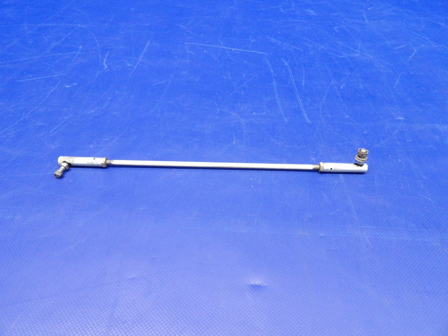 Beech D95A Travel Air Left Hand Nose Gear Door Rod P/N 35-825191-5 (0326-405)0
