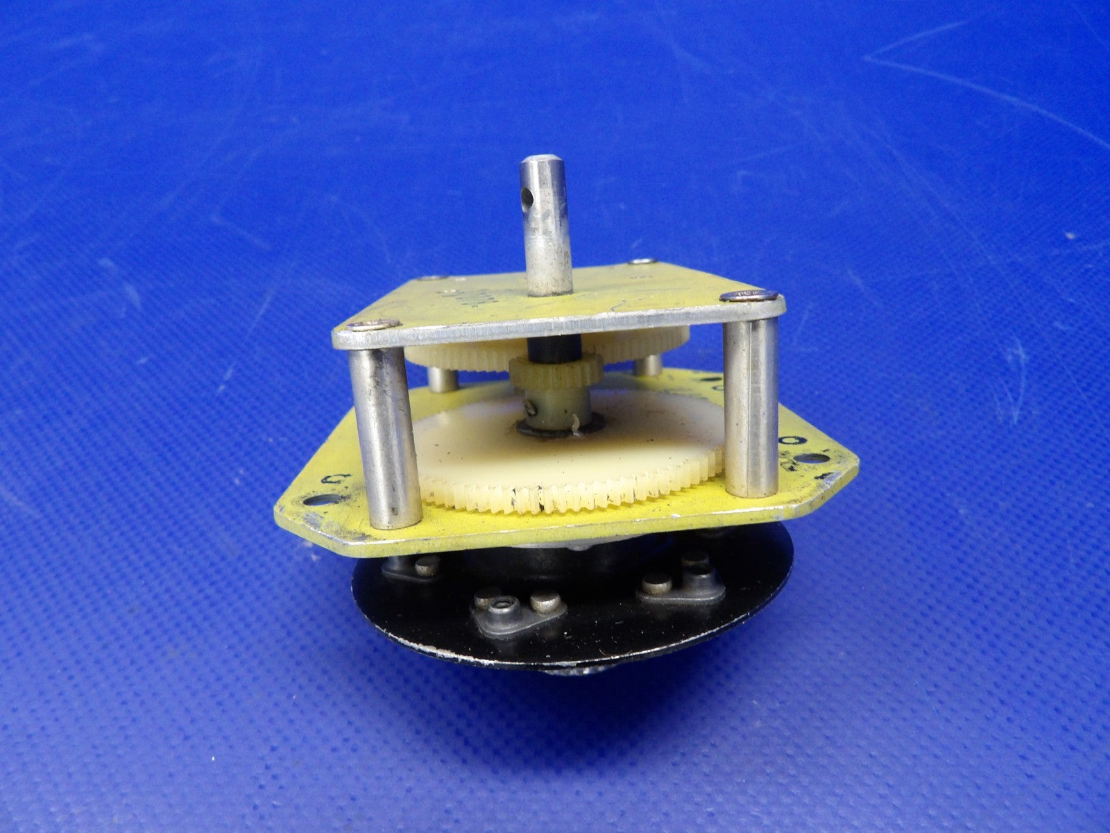 Piper PA-31T1 Cheyenne Aileron Trim Indicator Box P/N 47116-02 (0626-1379)7