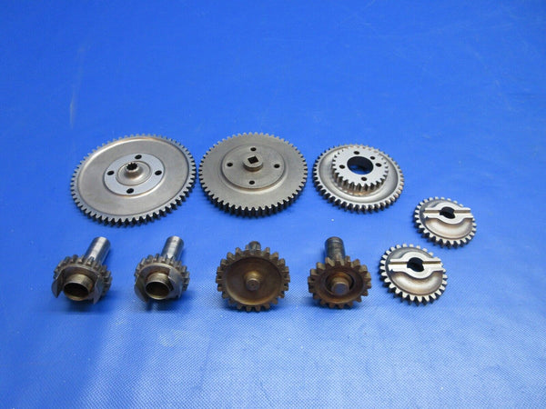 Aircraft Gears MAN CAVE / DECORATION LOT OF 9 (0724-1915)