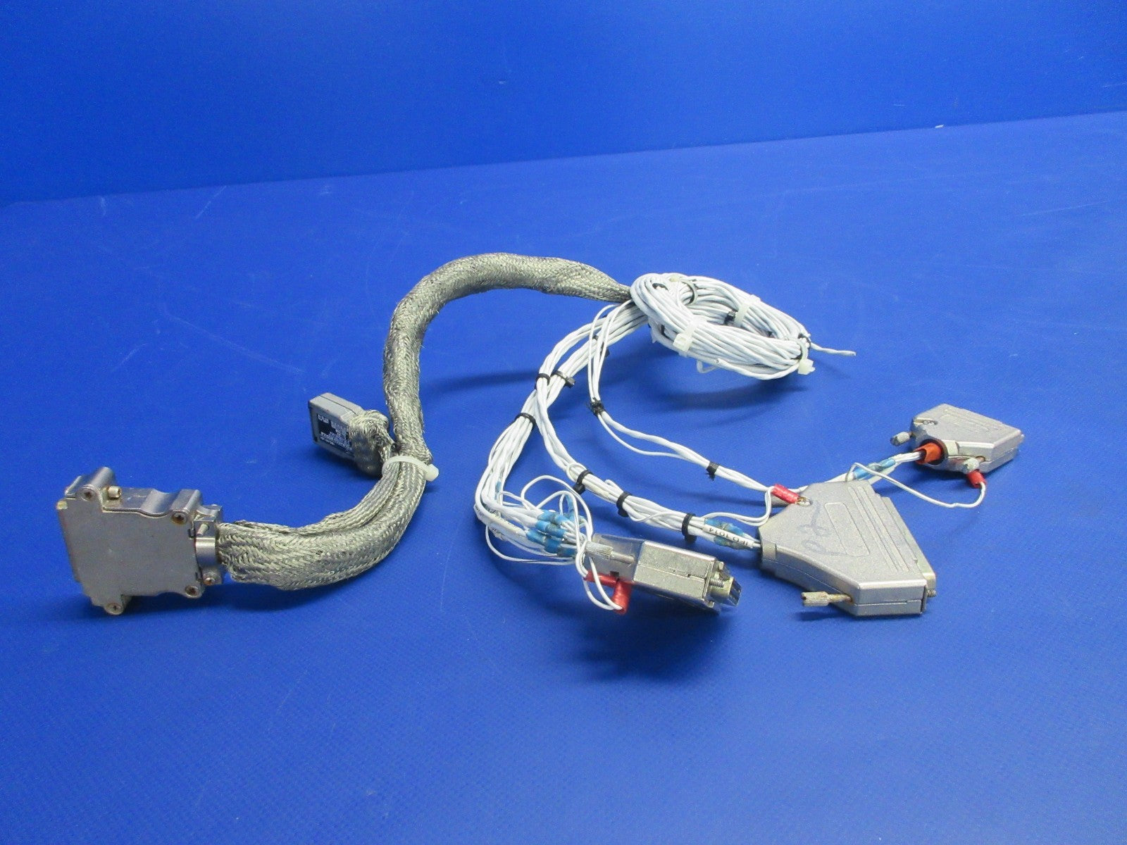 Aspen EFD Connector Harness Configuration Model P/N 910-00005-004 (0626-820)5