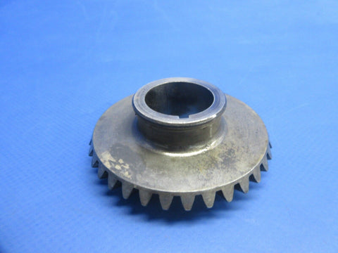 Continental TSIO-520-E Governor Bevel Gear P/N 629748 (0924-742)