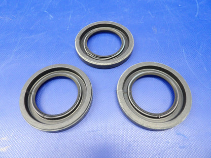 Continental Crankshaft Taper Oil Seal P/N 530917 LOT OF 3 NOS (0426-1360)8