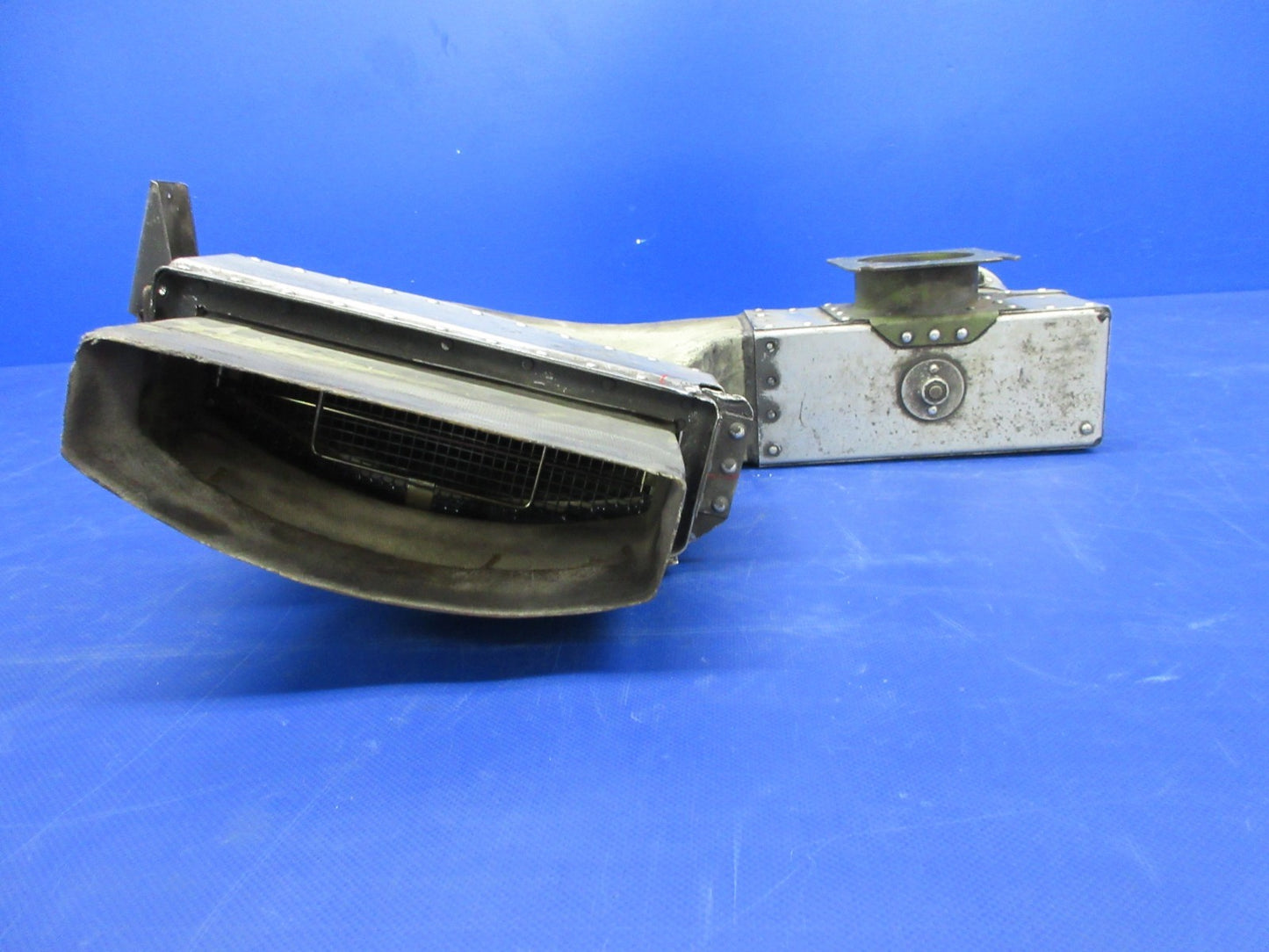 Cessna 310 / 310I LH Air Induction Box P/N 0850440-2 (0326-2013)8