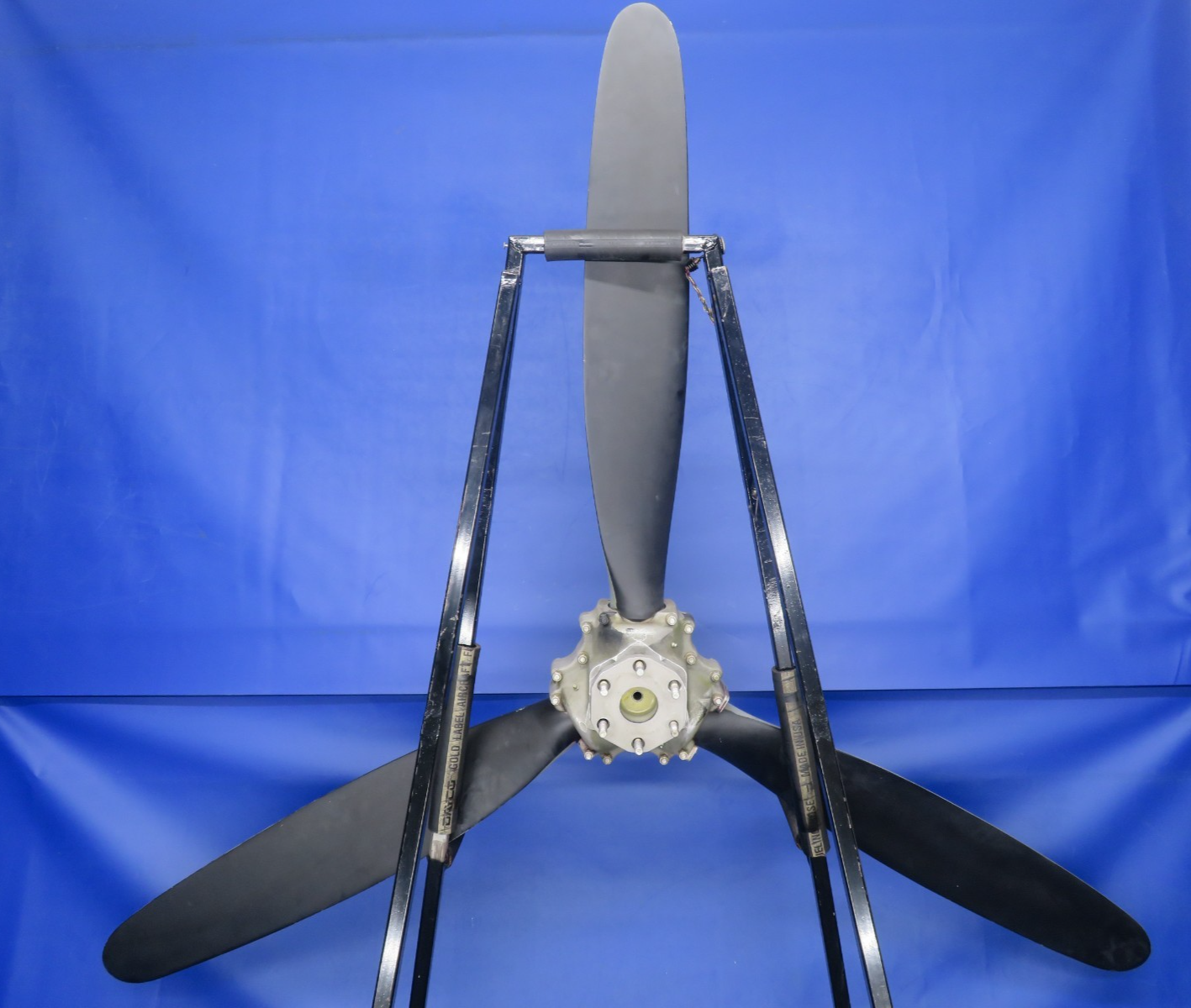 Bellanca 17-31A Hartzell 3-Blade Propeller HC-C3YR-1RF No Logs (0825-1729)13