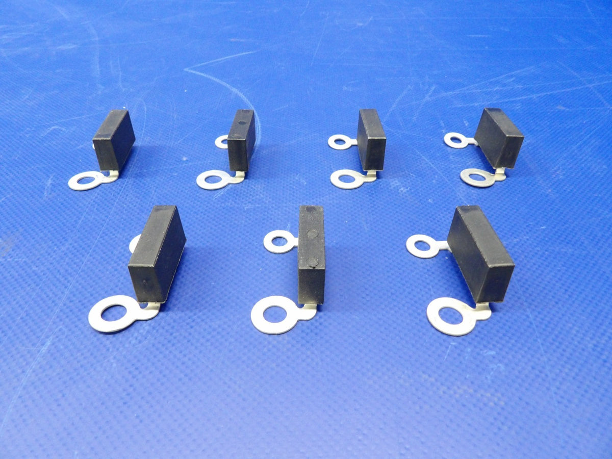 Hartzell Capacitor P/N ES4114 LOT OF 7 NOS (0426-1402)3