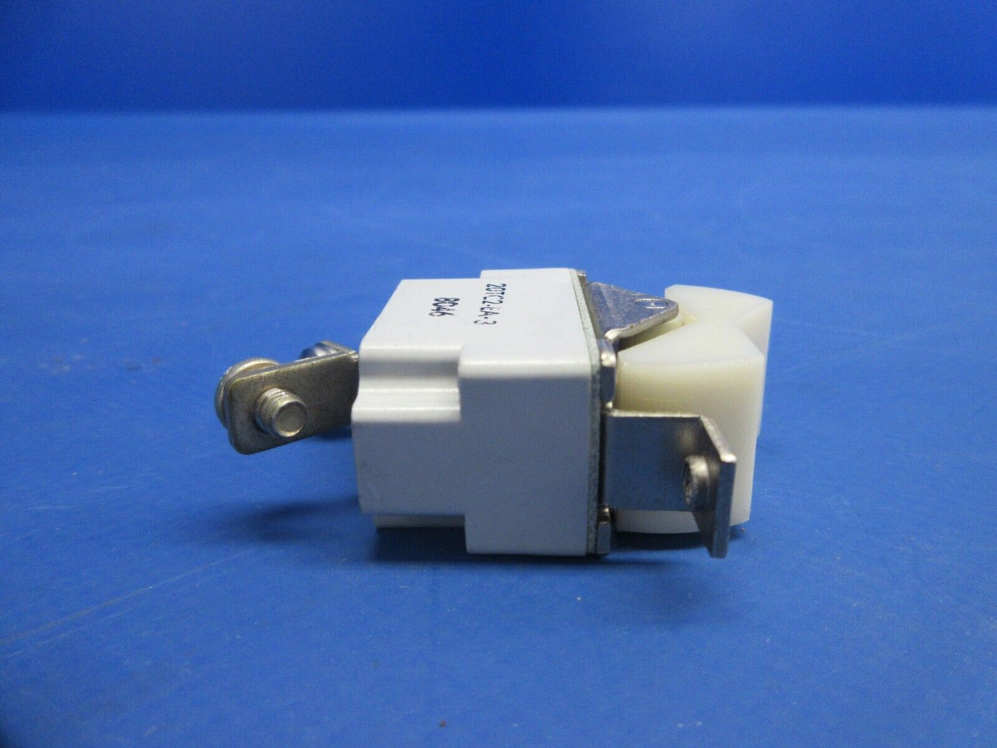 Enstrom 280FXKlixon Circuit Breaker & Switches Lot P/N 20TC2-CA-3 (1124-771)