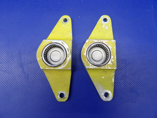 Piper Comanche Landing Gear Retracting Tube Bracket 21041-00 LOT OF 2(0526-1254)0