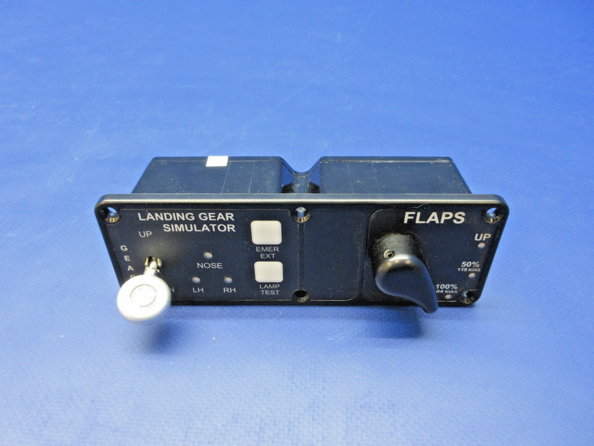 Cirrus Flap Panel Switch w/Landing Gear Simulator 053A0330-1 CORE (0526-921)3