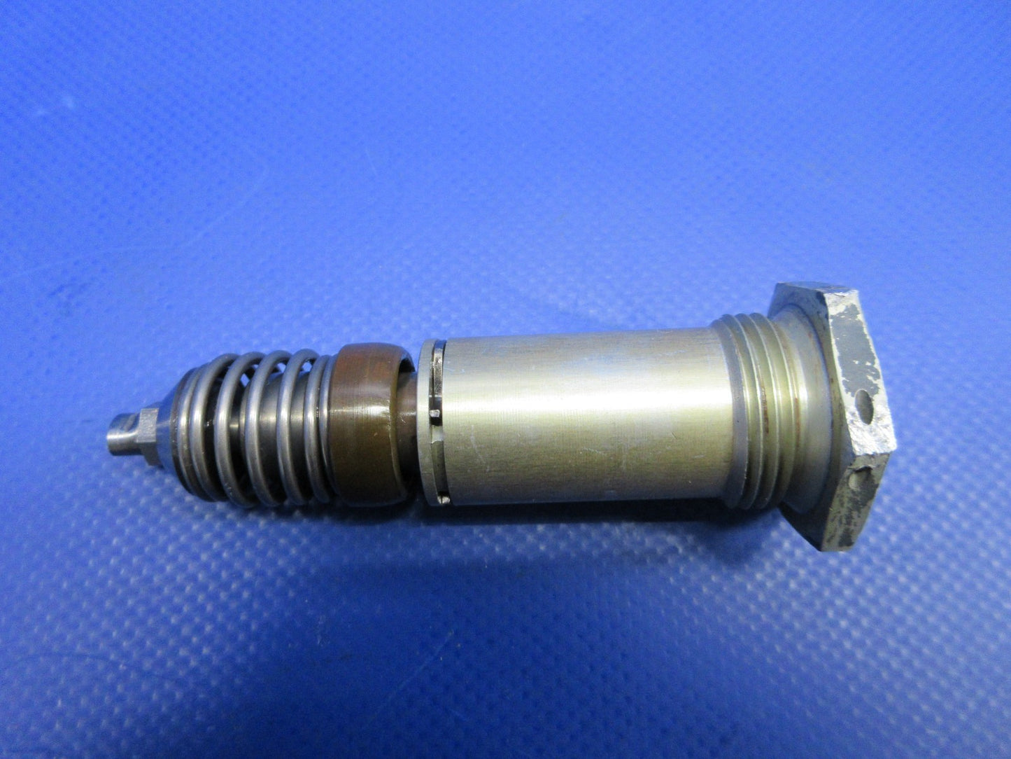 Lycoming / Beech D95A Travel Air Vernatherm Valve P/N 53E22144A (0326-821)1