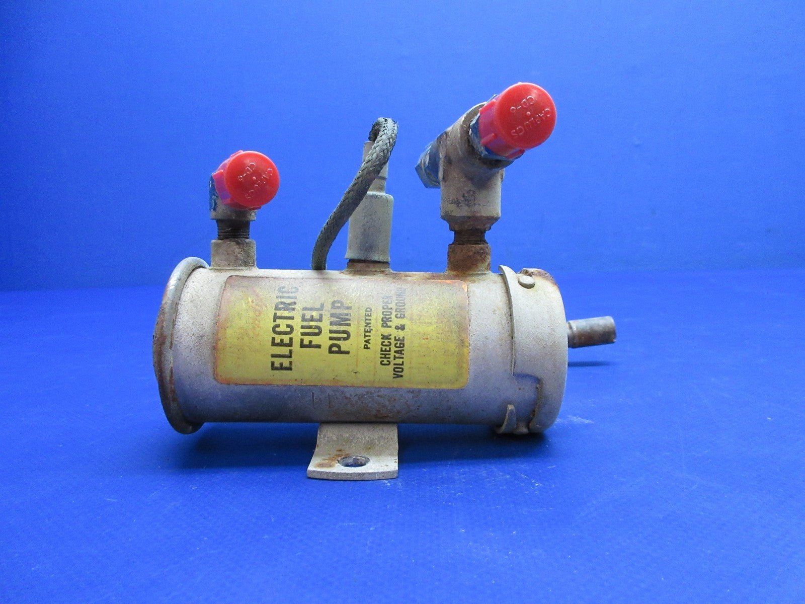 Globe GC-1B Swift Bendix Electric Fuel Pump 12V P/N 476-410 TESTED (0426-824)2