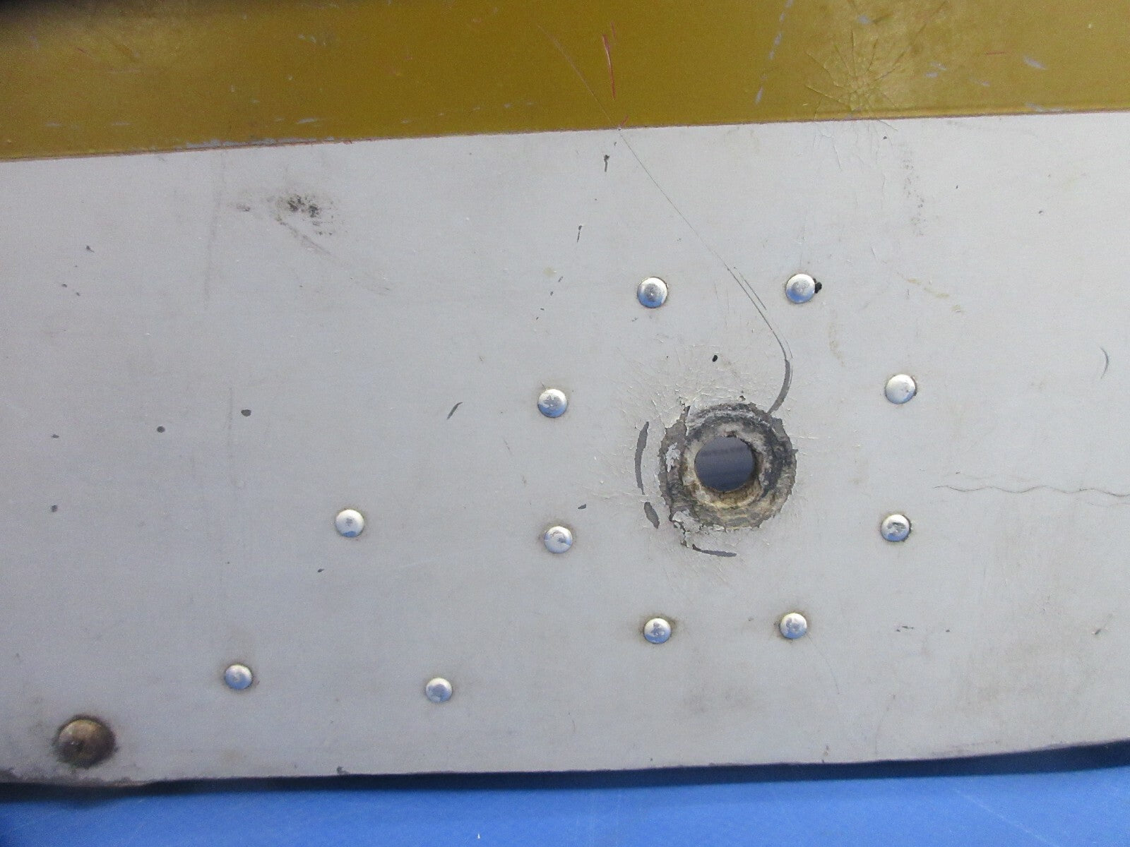 Cessna 150 RH  Main Gear Wheel Pant / Fairing P/N 0541185-6 (1124-807)6