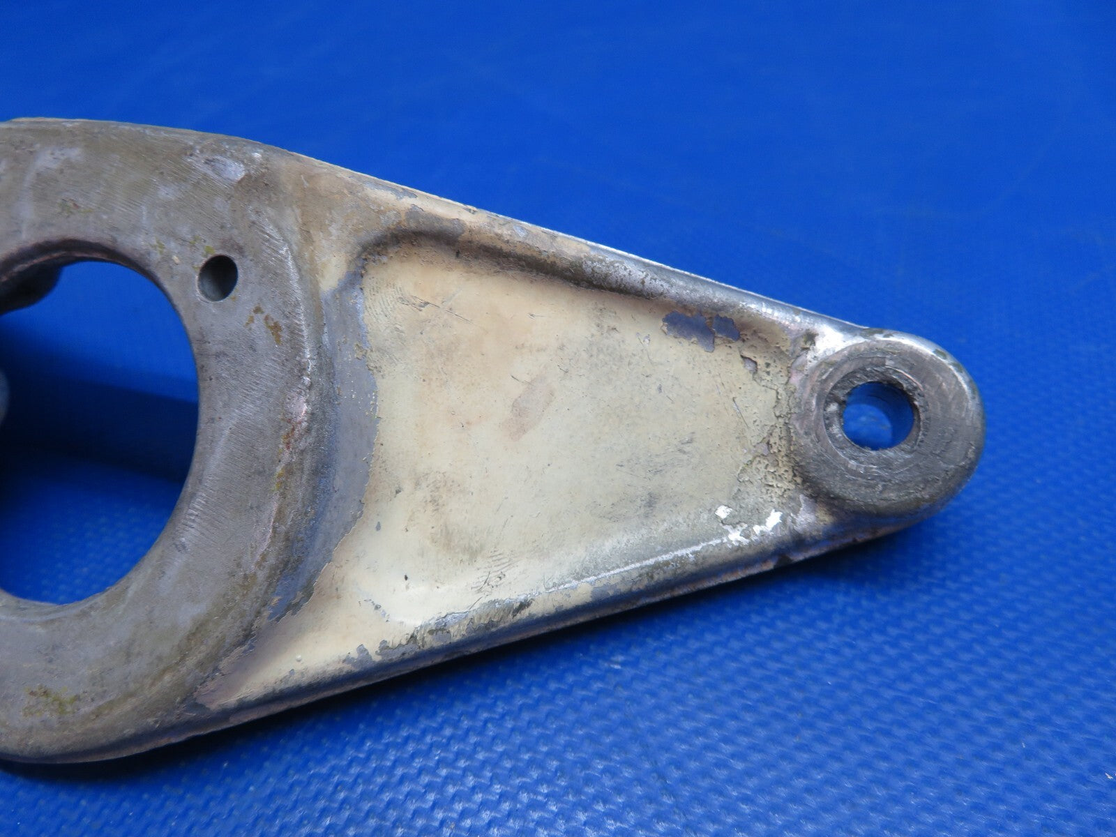 Piper PA-28R-200 Arrow Arm Assy Nose Wheel Steering P/N 44386-03 (1122-825)1