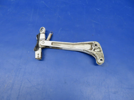 Cessna 421 RH Gear Retract Bellcrank P/N 5041001-2 (0726-426)0