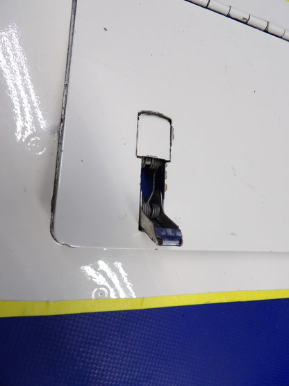Beech 95 / D95A LH OTBD / RH INBD LWR Cowling Door P/N 95-910011-473 (0326-407)10