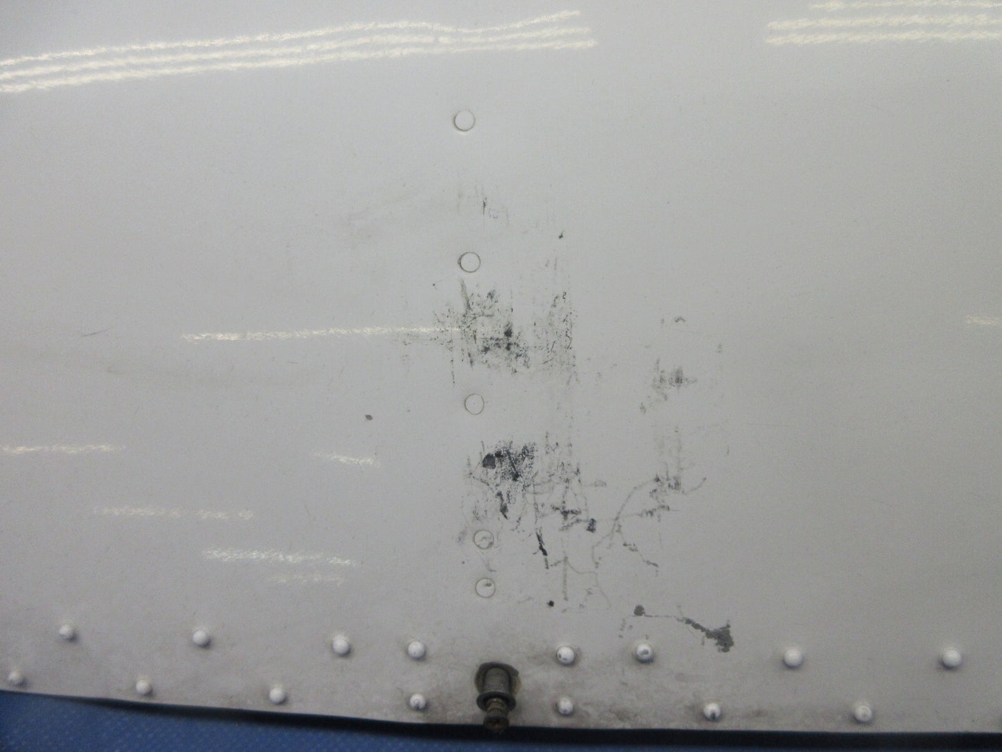 Piper PA-34-200T Seneca II RH Cowl Side Panel P/N 78726-03 (1124-818)8