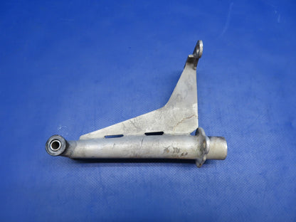 Continental IO-470 / IO-470-U Main Riser Bracket P/N 641642 (0326-1784)1