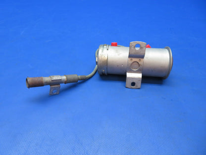 Cessna 401 Bendix Electric Fuel Pump 14V P/N 476411, 574A (0623-357)5