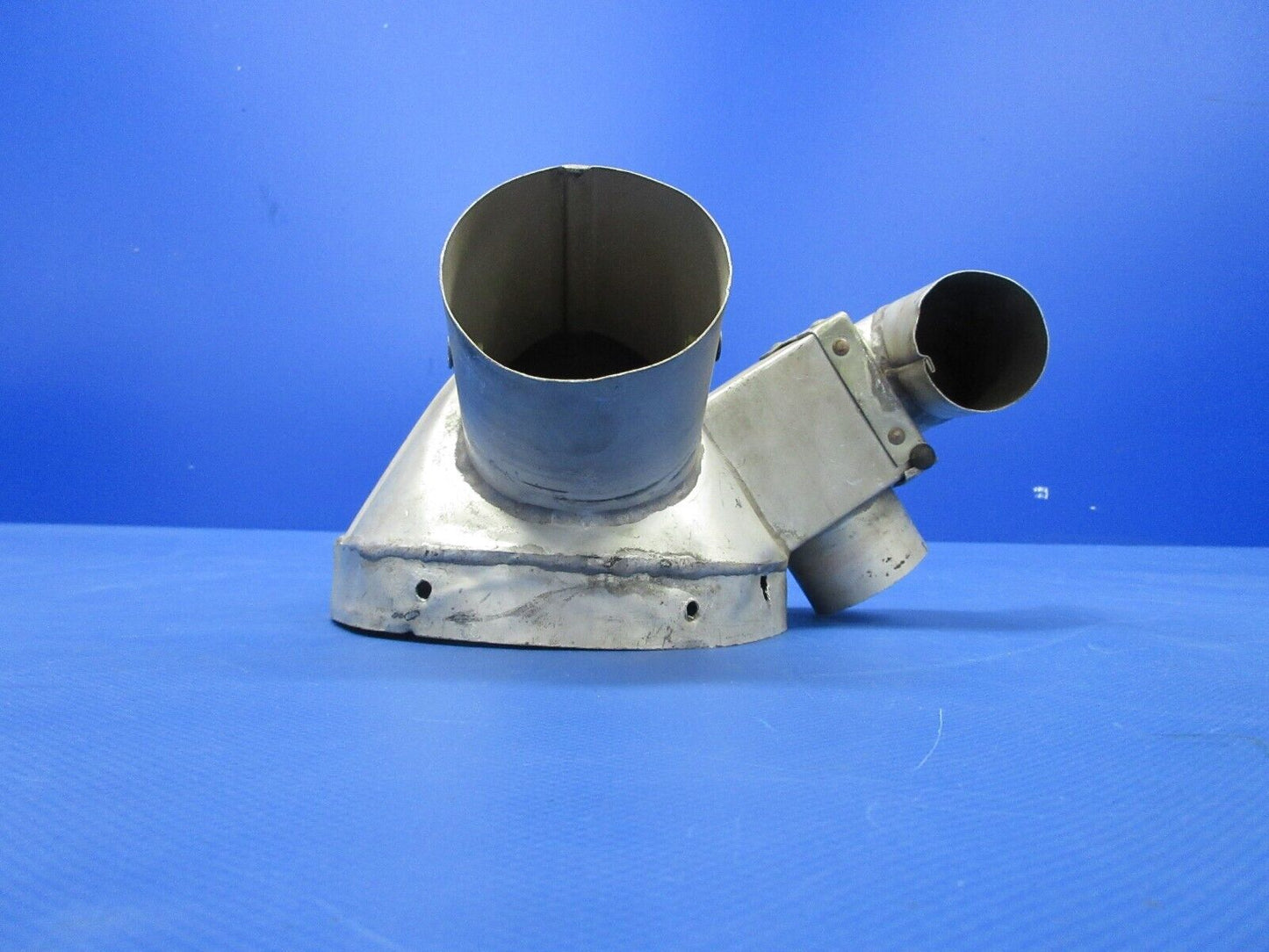 Piper PA-23-250 Aztec Heater Air Distribution Box Assy P/N 18814-20 (0624-867)