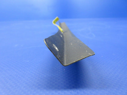 Piper PA-28-181 Pilot Center Window Retainer Bottom & Sides 76264-00 (1224-2043)