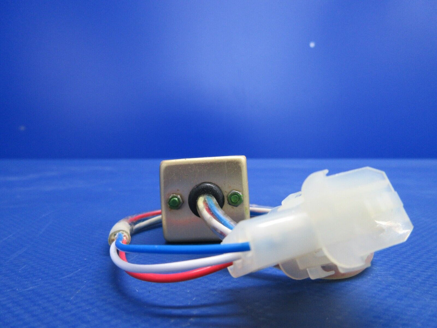 Vep Pressure Switch P/N 674-3 NOS (0324-1272)