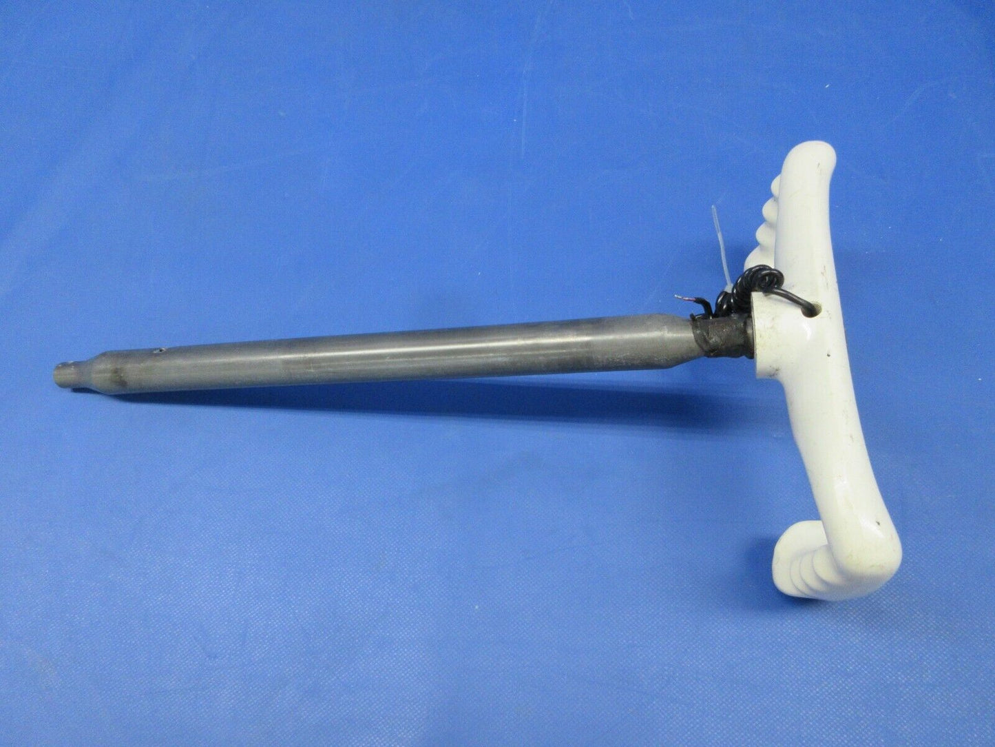 Beech C23 Sundowner Control Wheel Assy RH P/N 35-380060-35 (0724-2100)