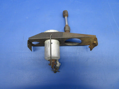Piper PA-28-181 Archer Fuel Gascolator Assy With Bracket 62301-03 (0524-1044)