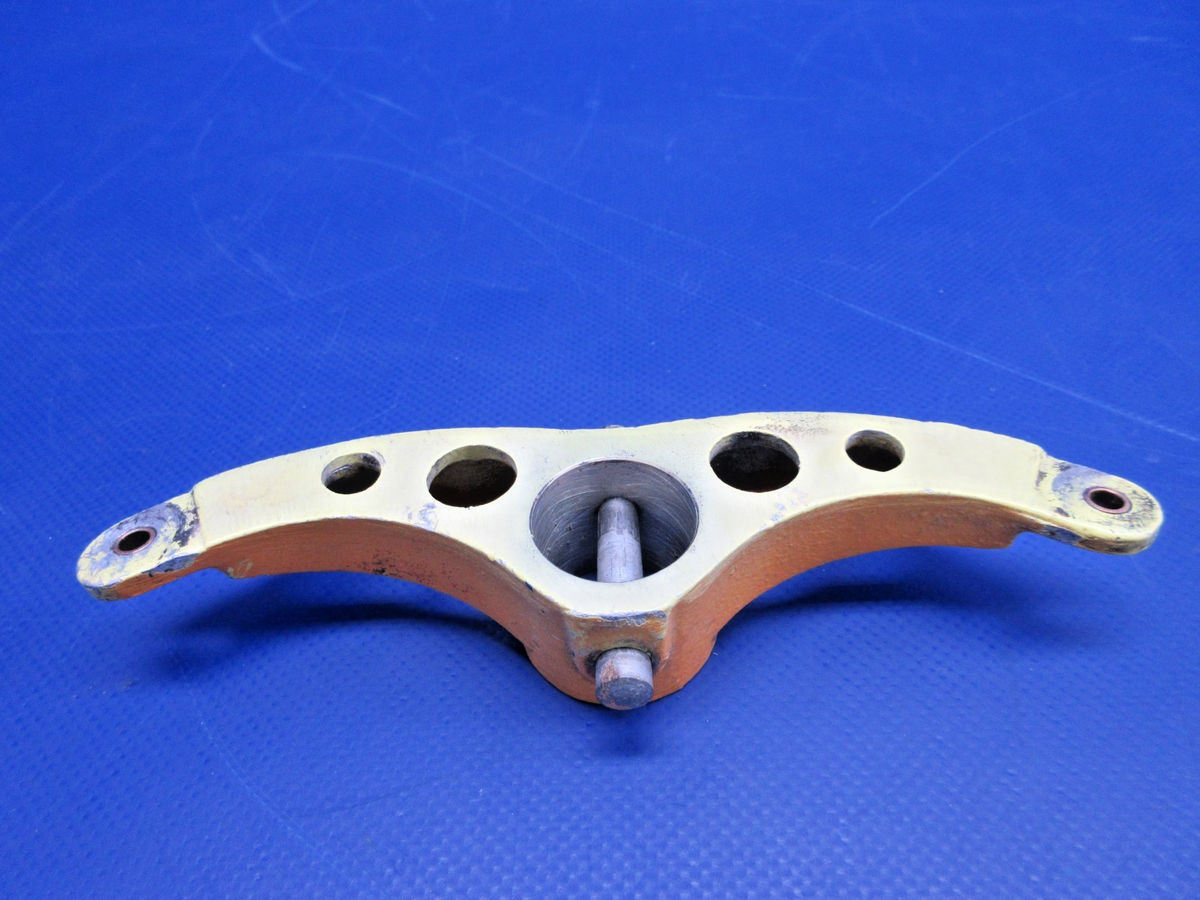 Beech 76 Duchess Rudder Bellcrank P/N 105-520036-1 (0526-844)2