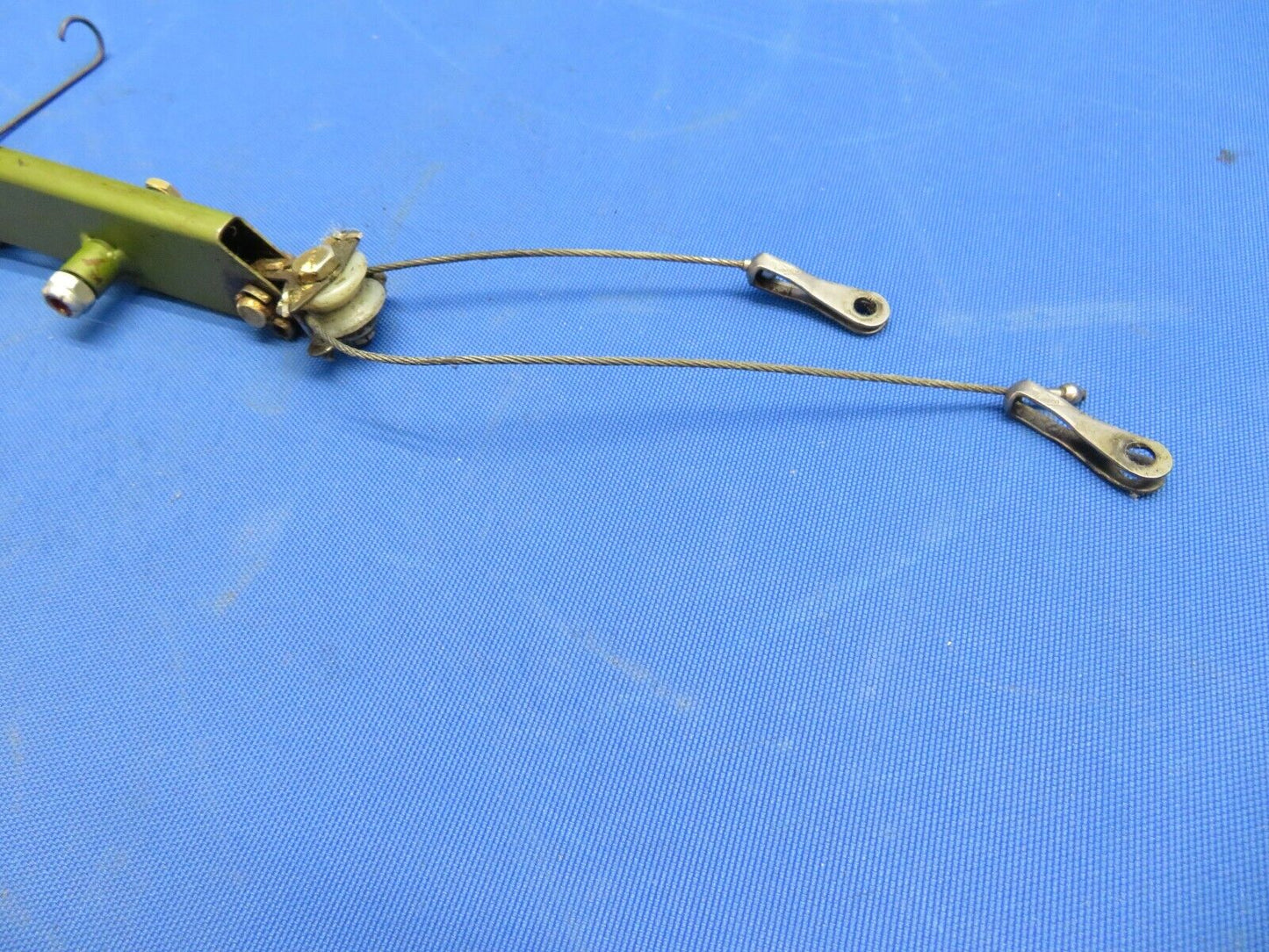Cessna 182P Parking Brake Bellcrank Assy w/ Cable P/N 0713070-9 (0920-174)
