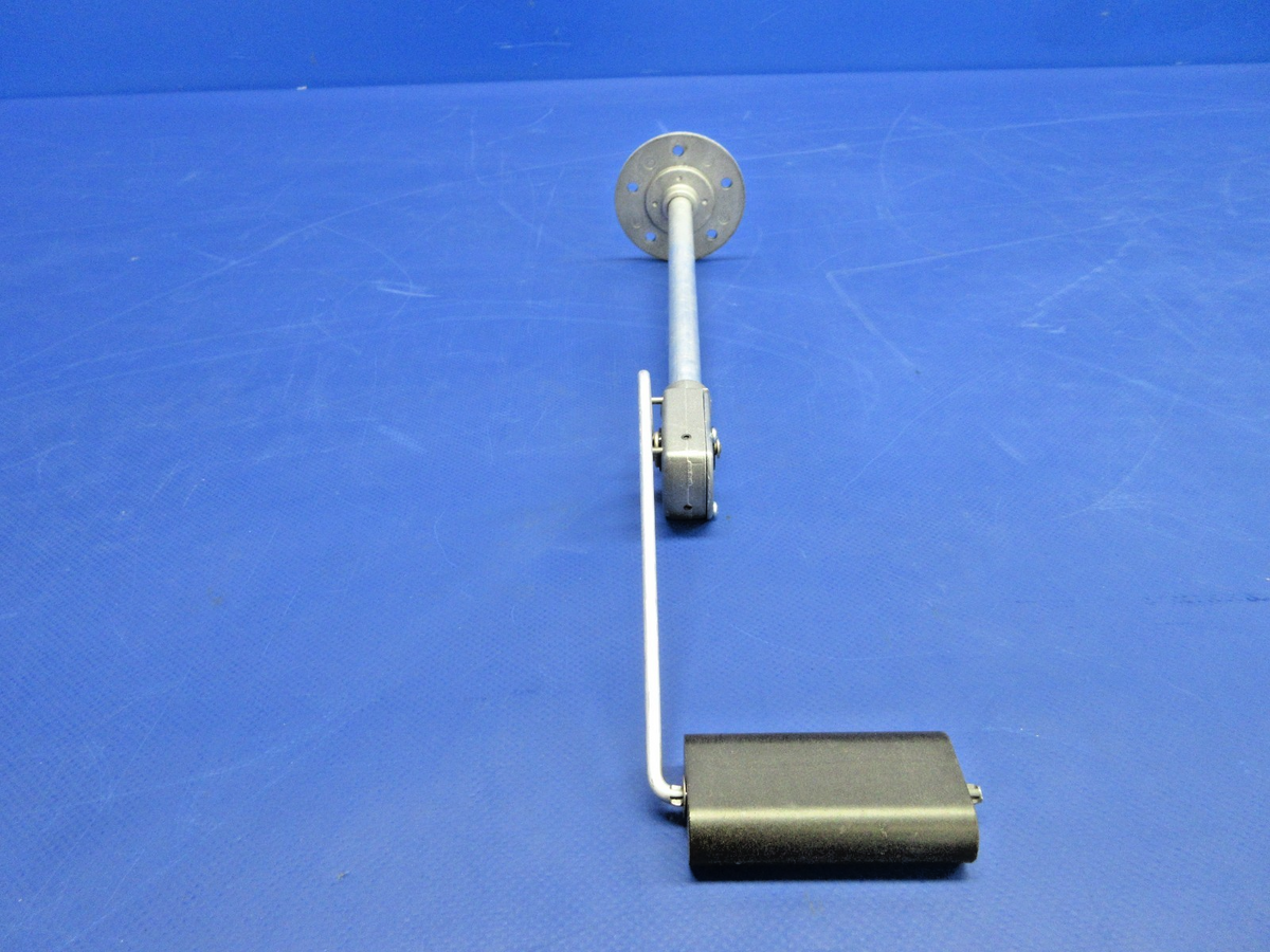 Cirrus SR22 LH OTBD Fuel Level Transmitter P/N 13467-001 TESTED (0926-732)7