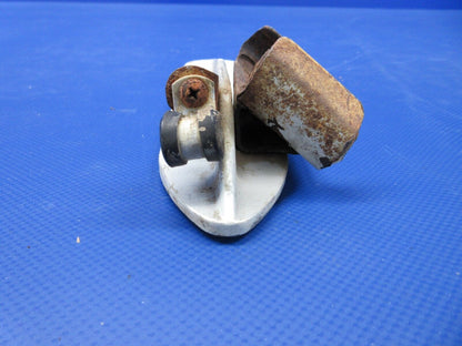 Cessna Cabin Step Assy w/ Bracket RH P/N 0541154-495 (0324-713)