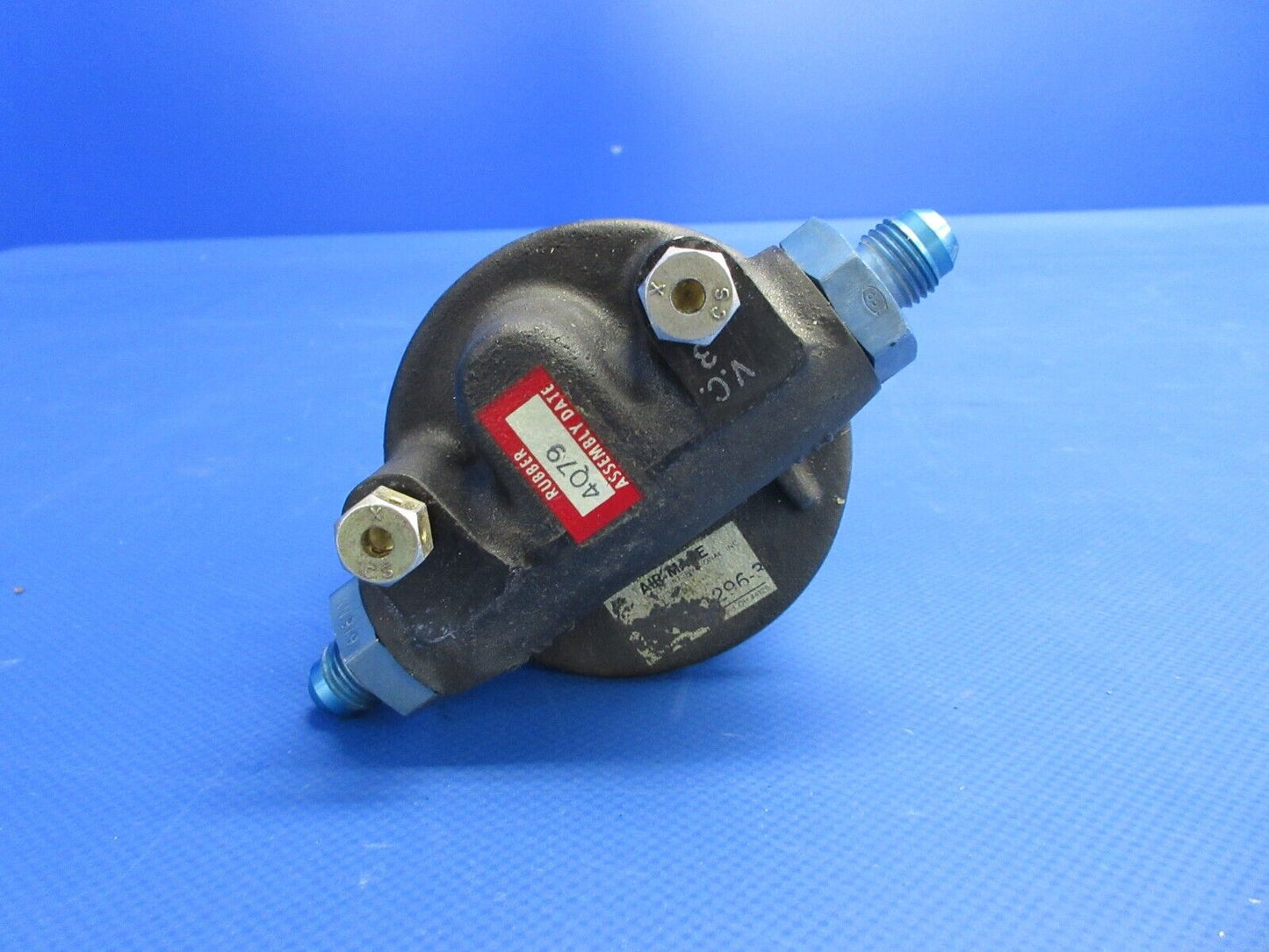 Piper PA-34-200T Seneca II Fuel Filter Assy P/N 02W051296-3 (0524-1938)