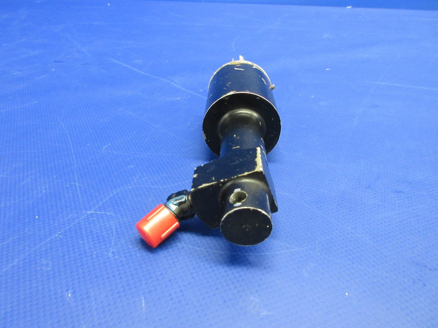 Cessna 310 / 310I Brake Master Cylinder P/N 0861710-5 (0326-878)8