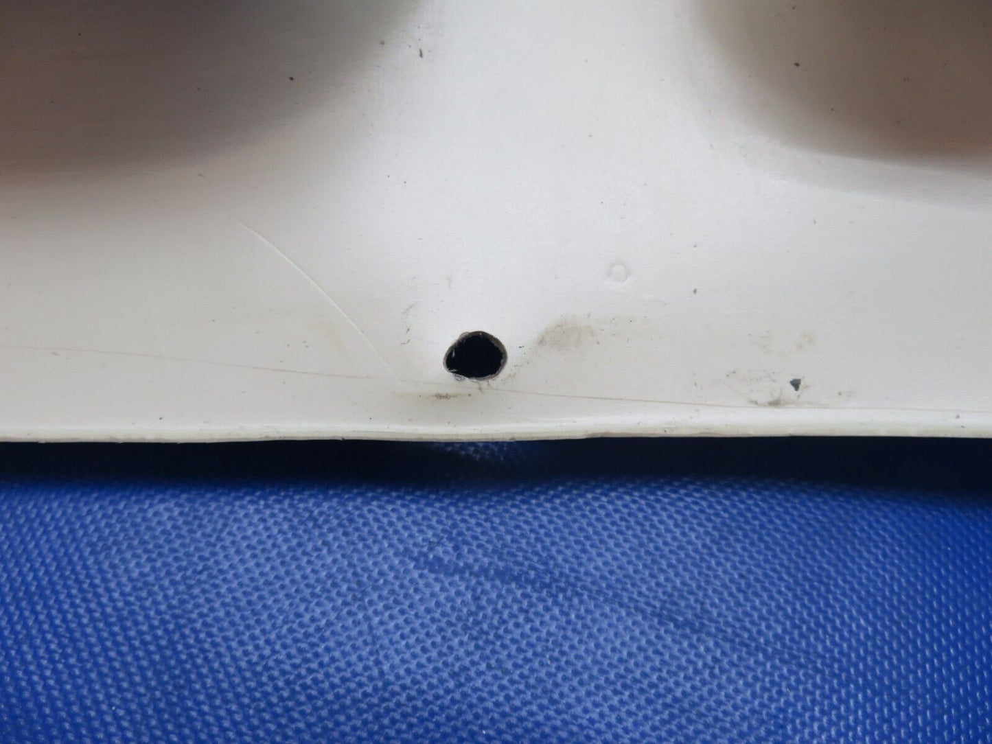 Beech C23 Sundowner 2nd & 3rd Window Moulding RH P/N 169-534092-14 (0824-2000)