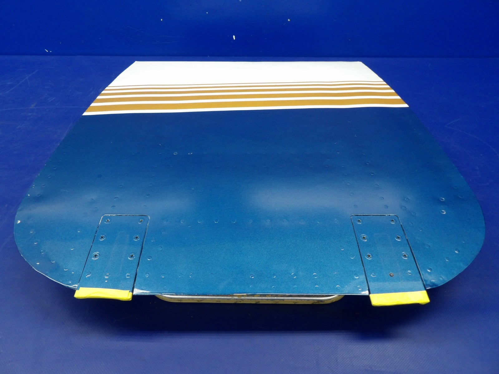 Cessna 421 Lower Cabin Door with Steps P/N 5111505-6 (0726-2084)2